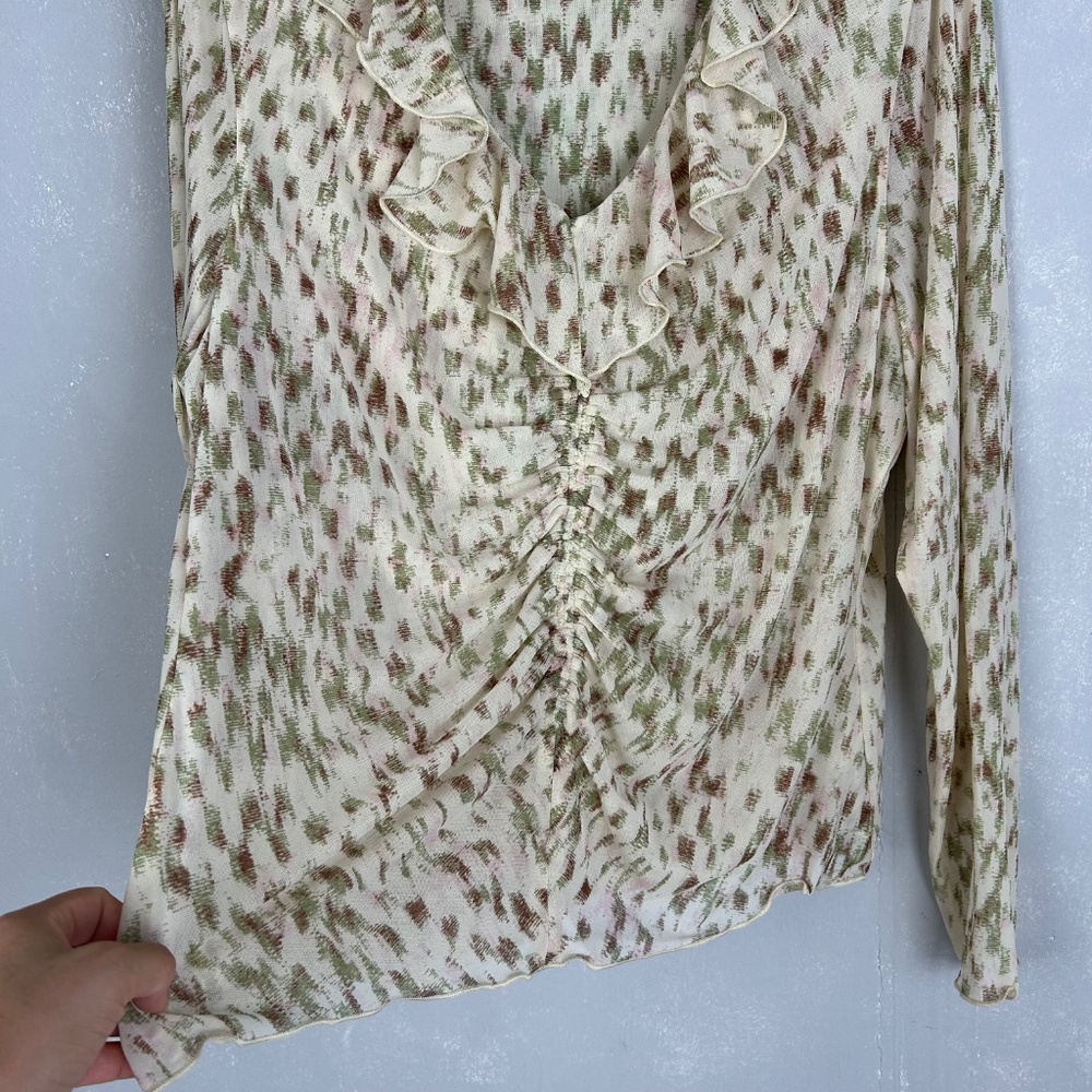 Cabi size XL Dapple top long sleeve ruched ruffle v-neck stretch mesh beige 4532 - Picture 6 of 14